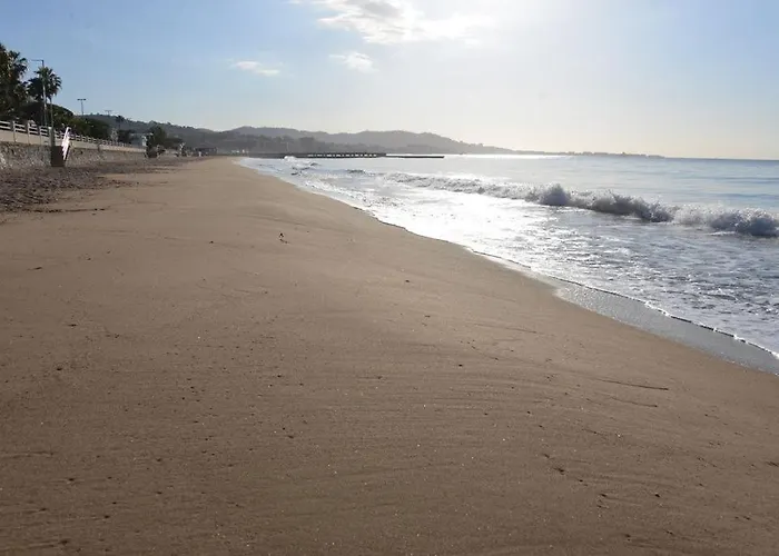 アパート - Front De