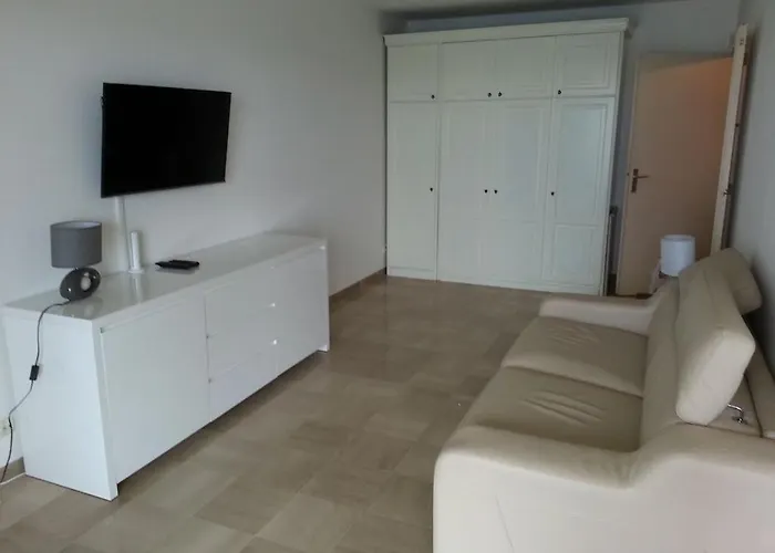 Apartment - Front De